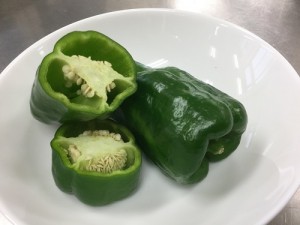 ピーマン小